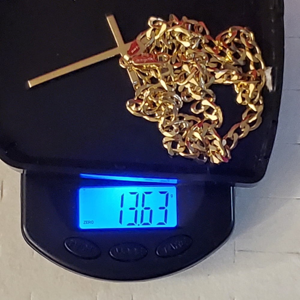 10k solid gold curbe chain +10k solid gold cross
